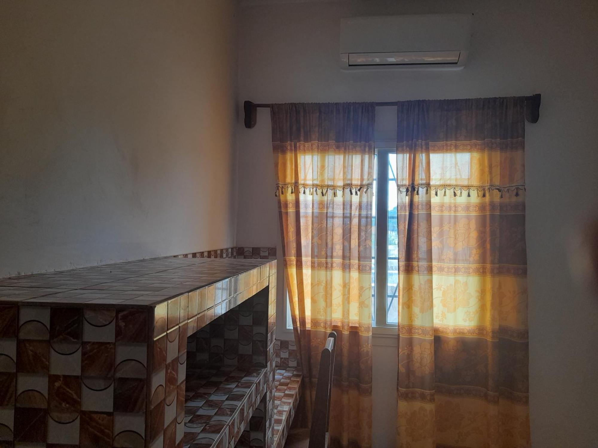 Appartement Familial Spacieux Avec Climatisation Зигинчор Стая снимка